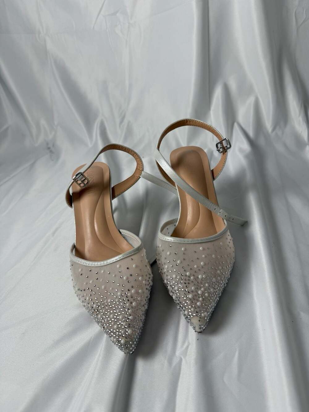 De Blossom Bridal Embellished Mesh Slingback Pointed Toe Heels size 7.5 a few mi